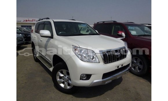 Acheter Import Voiture Toyota Prado Blanc à Import - Dubai, Artibonite Acheter Import Voiture Toyota Prado Blanc à Import - Dubai, Artibonite