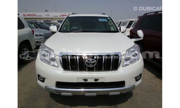 Acheter Import Voiture Toyota Prado Blanc à Import - Dubai, Artibonite Acheter Import Voiture Toyota Prado Blanc à Import - Dubai, Artibonite