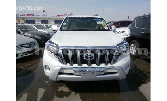 Acheter Import Voiture Toyota Prado Blanc à Import - Dubai, Artibonite Acheter Import Voiture Toyota Prado Blanc à Import - Dubai, Artibonite