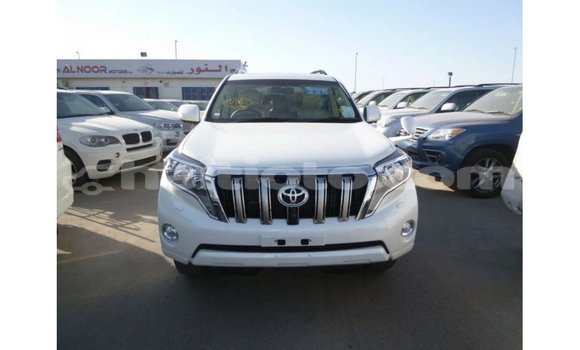 Acheter Import Voiture Toyota Prado Blanc à Import - Dubai, Artibonite Acheter Import Voiture Toyota Prado Blanc à Import - Dubai, Artibonite