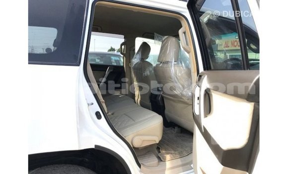 Acheter Import Voiture Toyota Prado Blanc à Import - Dubai, Artibonite Acheter Import Voiture Toyota Prado Blanc à Import - Dubai, Artibonite