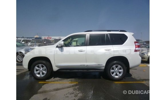 Acheter Import Voiture Toyota Prado Blanc à Import - Dubai, Artibonite Acheter Import Voiture Toyota Prado Blanc à Import - Dubai, Artibonite