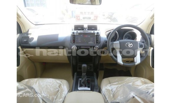 Acheter Import Voiture Toyota Prado Blanc à Import - Dubai, Artibonite Acheter Import Voiture Toyota Prado Blanc à Import - Dubai, Artibonite