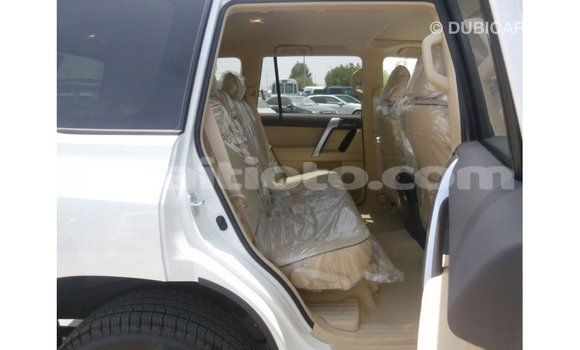 Acheter Import Voiture Toyota Prado Blanc à Import - Dubai, Artibonite Acheter Import Voiture Toyota Prado Blanc à Import - Dubai, Artibonite
