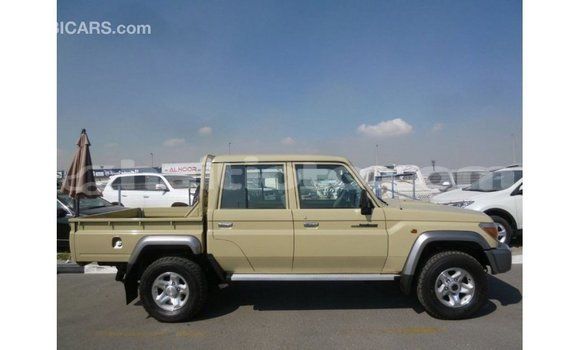Acheter Import Voiture Toyota Land Cruiser Beige à Import - Dubai, Artibonite Acheter Import Voiture Toyota Land Cruiser Beige à Import - Dubai, Artibonite