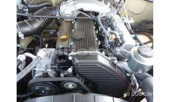 Acheter Import Voiture Toyota Land Cruiser Beige à Import - Dubai, Artibonite Acheter Import Voiture Toyota Land Cruiser Beige à Import - Dubai, Artibonite