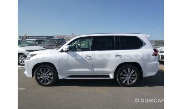 Acheter Import Voiture Lexus LX Blanc à Import - Dubai, Artibonite Acheter Import Voiture Lexus LX Blanc à Import - Dubai, Artibonite