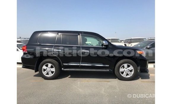 Acheter Import Voiture Toyota Land Cruiser Noir à Import - Dubai, Artibonite Acheter Import Voiture Toyota Land Cruiser Noir à Import - Dubai, Artibonite