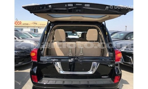 Acheter Import Voiture Toyota Land Cruiser Noir à Import - Dubai, Artibonite Acheter Import Voiture Toyota Land Cruiser Noir à Import - Dubai, Artibonite