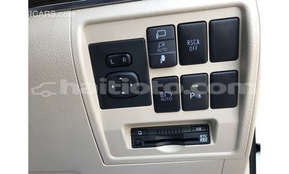 Acheter Import Voiture Toyota Land Cruiser Blanc à Import - Dubai, Artibonite Acheter Import Voiture Toyota Land Cruiser Blanc à Import - Dubai, Artibonite