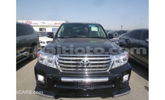 Acheter Import Voiture Toyota Land Cruiser Noir à Import - Dubai, Artibonite Acheter Import Voiture Toyota Land Cruiser Noir à Import - Dubai, Artibonite