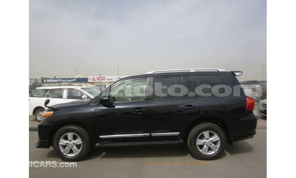 Acheter Import Voiture Toyota Land Cruiser Noir à Import - Dubai, Artibonite Acheter Import Voiture Toyota Land Cruiser Noir à Import - Dubai, Artibonite