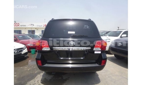 Acheter Import Voiture Toyota Land Cruiser Noir à Import - Dubai, Artibonite Acheter Import Voiture Toyota Land Cruiser Noir à Import - Dubai, Artibonite