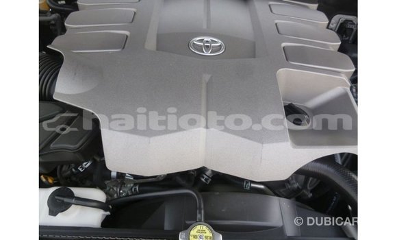 Acheter Import Voiture Toyota Land Cruiser Noir à Import - Dubai, Artibonite Acheter Import Voiture Toyota Land Cruiser Noir à Import - Dubai, Artibonite