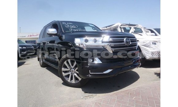 Acheter Import Voiture Toyota Land Cruiser Noir à Import - Dubai, Artibonite Acheter Import Voiture Toyota Land Cruiser Noir à Import - Dubai, Artibonite