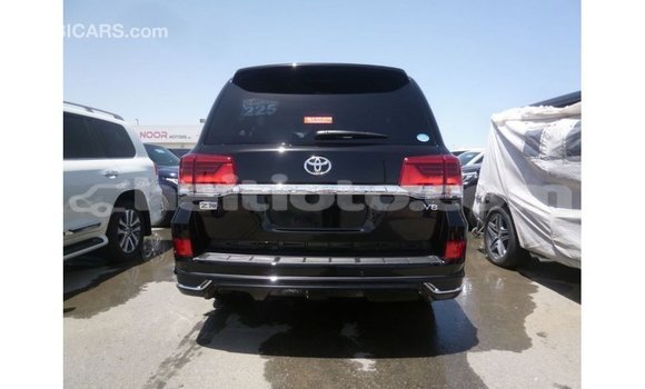 Acheter Import Voiture Toyota Land Cruiser Noir à Import - Dubai, Artibonite Acheter Import Voiture Toyota Land Cruiser Noir à Import - Dubai, Artibonite