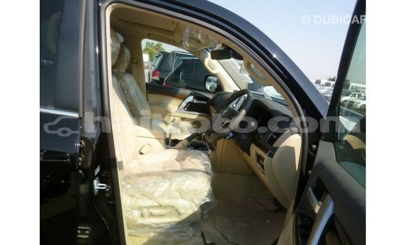 Acheter Import Voiture Toyota Land Cruiser Noir à Import - Dubai, Artibonite Acheter Import Voiture Toyota Land Cruiser Noir à Import - Dubai, Artibonite