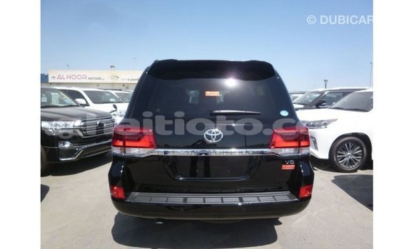 Acheter Import Voiture Toyota Land Cruiser Noir à Import - Dubai, Artibonite Acheter Import Voiture Toyota Land Cruiser Noir à Import - Dubai, Artibonite
