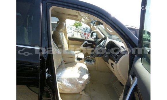Acheter Import Voiture Toyota Land Cruiser Noir à Import - Dubai, Artibonite Acheter Import Voiture Toyota Land Cruiser Noir à Import - Dubai, Artibonite