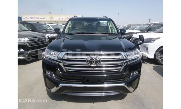 Acheter Import Voiture Toyota Land Cruiser Noir à Import - Dubai, Artibonite Acheter Import Voiture Toyota Land Cruiser Noir à Import - Dubai, Artibonite
