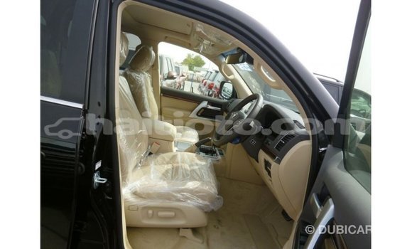 Acheter Import Voiture Toyota Land Cruiser Noir à Import - Dubai, Artibonite Acheter Import Voiture Toyota Land Cruiser Noir à Import - Dubai, Artibonite