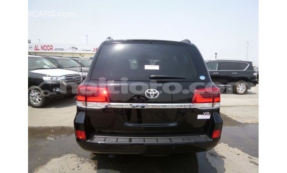 Acheter Import Voiture Toyota Land Cruiser Noir à Import - Dubai, Artibonite Acheter Import Voiture Toyota Land Cruiser Noir à Import - Dubai, Artibonite