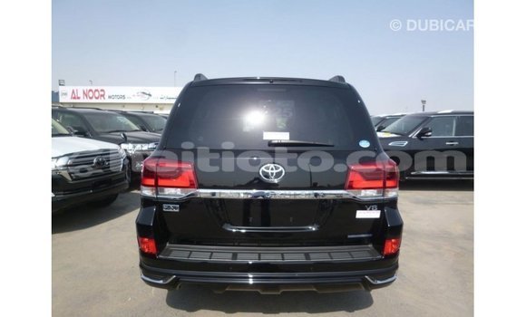 Acheter Import Voiture Toyota Land Cruiser Noir à Import - Dubai, Artibonite Acheter Import Voiture Toyota Land Cruiser Noir à Import - Dubai, Artibonite