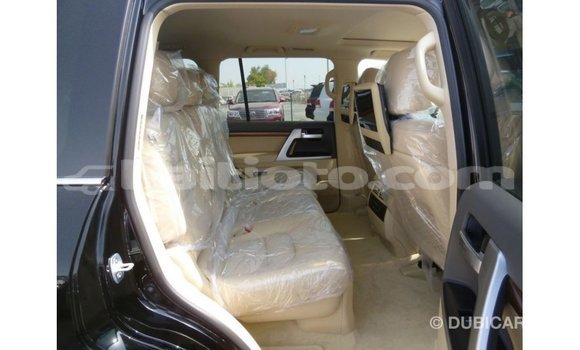 Acheter Import Voiture Toyota Land Cruiser Noir à Import - Dubai, Artibonite Acheter Import Voiture Toyota Land Cruiser Noir à Import - Dubai, Artibonite