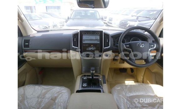 Acheter Import Voiture Toyota Land Cruiser Blanc à Import - Dubai, Artibonite Acheter Import Voiture Toyota Land Cruiser Blanc à Import - Dubai, Artibonite
