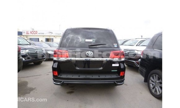 Acheter Import Voiture Toyota Land Cruiser Noir à Import - Dubai, Artibonite Acheter Import Voiture Toyota Land Cruiser Noir à Import - Dubai, Artibonite