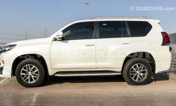 Acheter Import Voiture Toyota Prado Blanc à Import - Dubai, Artibonite Acheter Import Voiture Toyota Prado Blanc à Import - Dubai, Artibonite