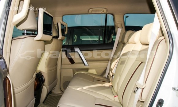 Acheter Import Voiture Toyota Prado Blanc à Import - Dubai, Artibonite Acheter Import Voiture Toyota Prado Blanc à Import - Dubai, Artibonite