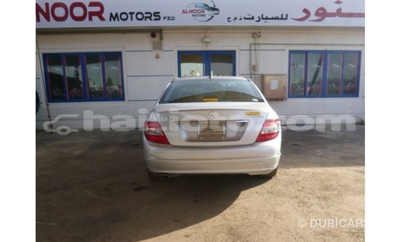 Acheter Import Voiture Mercedes-Benz 200 Autre à Import - Dubai, Artibonite Acheter Import Voiture Mercedes-Benz 200 Autre à Import - Dubai, Artibonite
