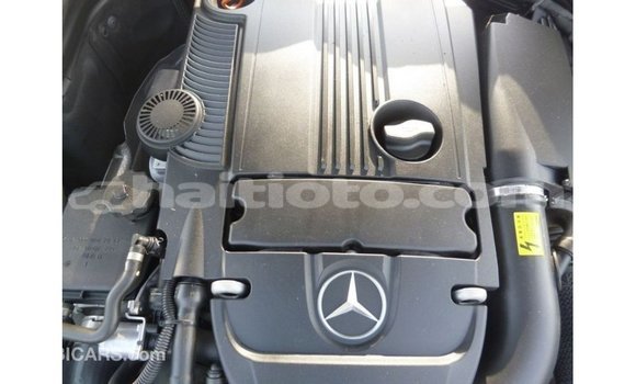 Acheter Import Voiture Mercedes-Benz 200 Blanc à Import - Dubai, Artibonite Acheter Import Voiture Mercedes-Benz 200 Blanc à Import - Dubai, Artibonite