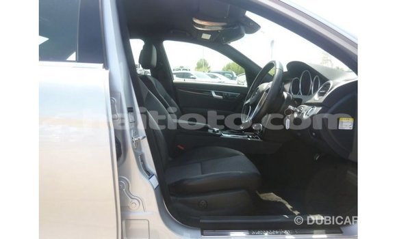 Acheter Import Voiture Mercedes-Benz 200 Autre à Import - Dubai, Artibonite Acheter Import Voiture Mercedes-Benz 200 Autre à Import - Dubai, Artibonite