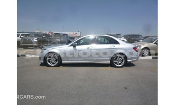 Acheter Import Voiture Mercedes-Benz 200 Autre à Import - Dubai, Artibonite Acheter Import Voiture Mercedes-Benz 200 Autre à Import - Dubai, Artibonite