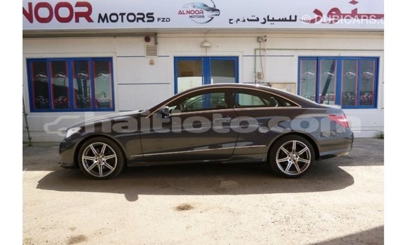 Acheter Import Voiture Mercedes-Benz 190 (W201) Autre à Import - Dubai, Artibonite Acheter Import Voiture Mercedes-Benz 190 (W201) Autre à Import - Dubai, Artibonite