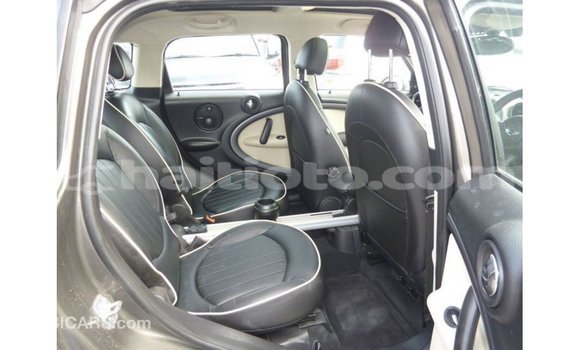 Acheter Import Voiture Mini Cooper Marron à Import - Dubai, Artibonite Acheter Import Voiture Mini Cooper Marron à Import - Dubai, Artibonite