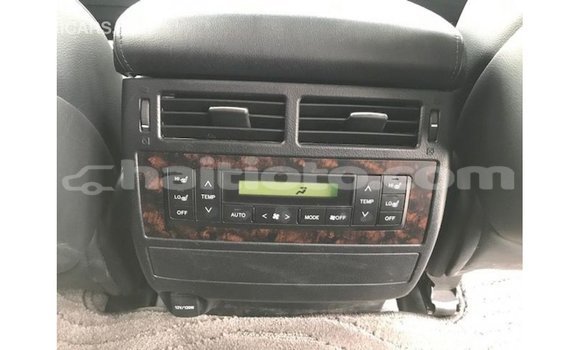 Acheter Import Voiture Toyota Land Cruiser Blanc à Import - Dubai, Artibonite Acheter Import Voiture Toyota Land Cruiser Blanc à Import - Dubai, Artibonite