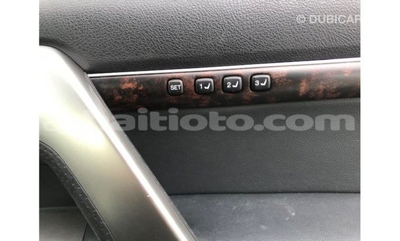 Acheter Import Voiture Toyota Land Cruiser Blanc à Import - Dubai, Artibonite Acheter Import Voiture Toyota Land Cruiser Blanc à Import - Dubai, Artibonite