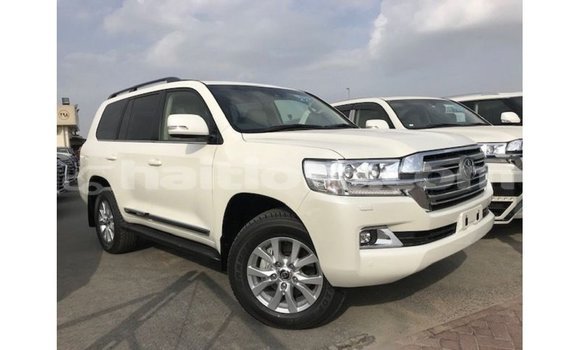 Acheter Import Voiture Toyota Land Cruiser Blanc à Import - Dubai, Artibonite Acheter Import Voiture Toyota Land Cruiser Blanc à Import - Dubai, Artibonite