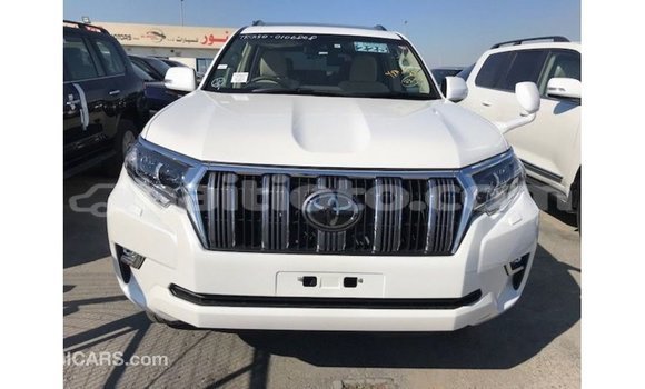 Acheter Import Voiture Toyota Prado Blanc à Import - Dubai, Artibonite Acheter Import Voiture Toyota Prado Blanc à Import - Dubai, Artibonite