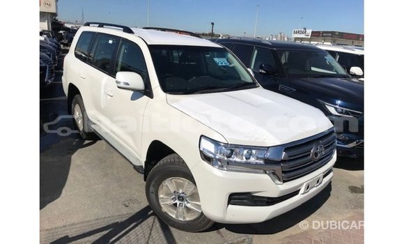 Acheter Import Voiture Toyota Land Cruiser Blanc à Import - Dubai, Artibonite Acheter Import Voiture Toyota Land Cruiser Blanc à Import - Dubai, Artibonite