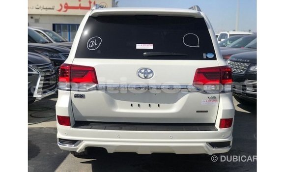 Acheter Import Voiture Toyota Land Cruiser Blanc à Import - Dubai, Artibonite Acheter Import Voiture Toyota Land Cruiser Blanc à Import - Dubai, Artibonite