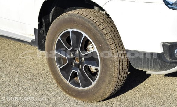 Acheter Import Voiture Renault Duster Blanc à Import - Dubai, Artibonite Acheter Import Voiture Renault Duster Blanc à Import - Dubai, Artibonite