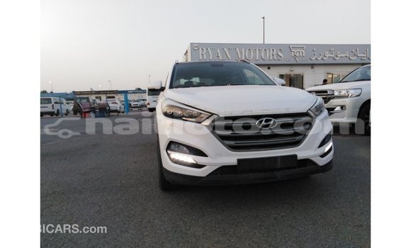 Acheter Import Voiture Hyundai Tucson Blanc à Import - Dubai, Artibonite Acheter Import Voiture Hyundai Tucson Blanc à Import - Dubai, Artibonite