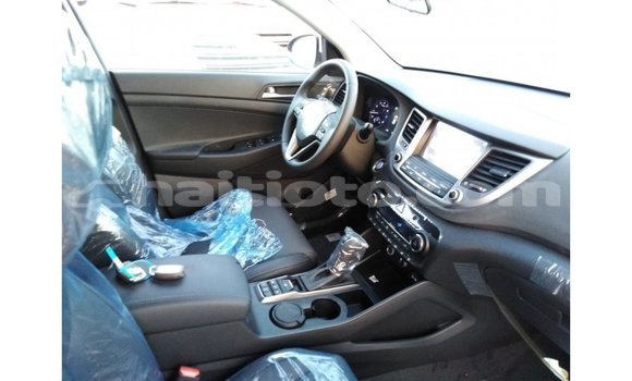 Acheter Import Voiture Hyundai Tucson Blanc à Import - Dubai, Artibonite Acheter Import Voiture Hyundai Tucson Blanc à Import - Dubai, Artibonite
