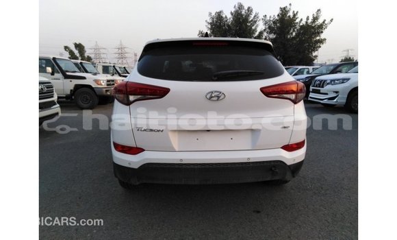 Acheter Import Voiture Hyundai Tucson Blanc à Import - Dubai, Artibonite Acheter Import Voiture Hyundai Tucson Blanc à Import - Dubai, Artibonite