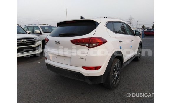 Acheter Import Voiture Hyundai Tucson Blanc à Import - Dubai, Artibonite Acheter Import Voiture Hyundai Tucson Blanc à Import - Dubai, Artibonite