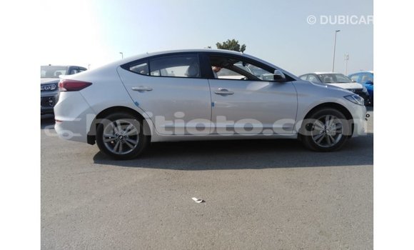 Acheter Import Voiture Hyundai Elantra Autre à Import - Dubai, Artibonite Acheter Import Voiture Hyundai Elantra Autre à Import - Dubai, Artibonite